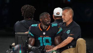 Mahomes says he’s praying for Tyreek Hill following season-ending knee injury