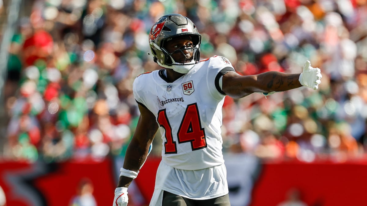 Bucs receiver Chris Godwin, cornerback Zyon McCollum do not practice - Tampa Bay Times