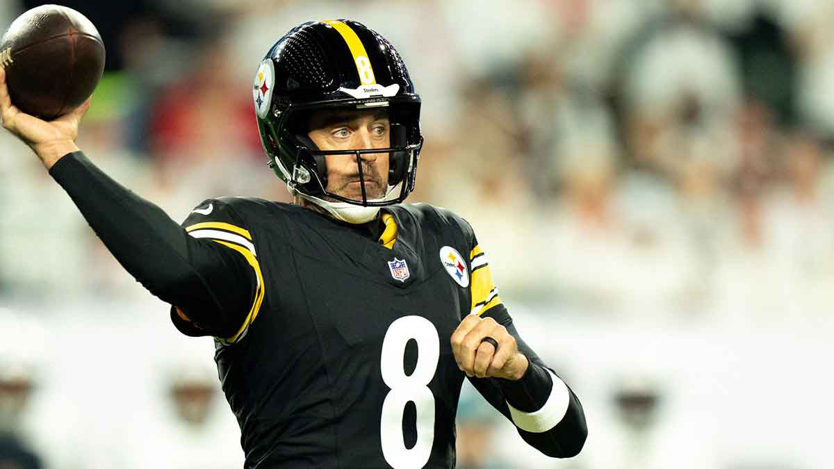 Pittsburgh Steelers quarterback Aaron Rodgers (8) throws a pass in the first quarter of the NFL game between the Cincinnati Bengals and Pittsburgh Steelers at Paycor Stadium in Cincinnati on Oct. 16, 2025.