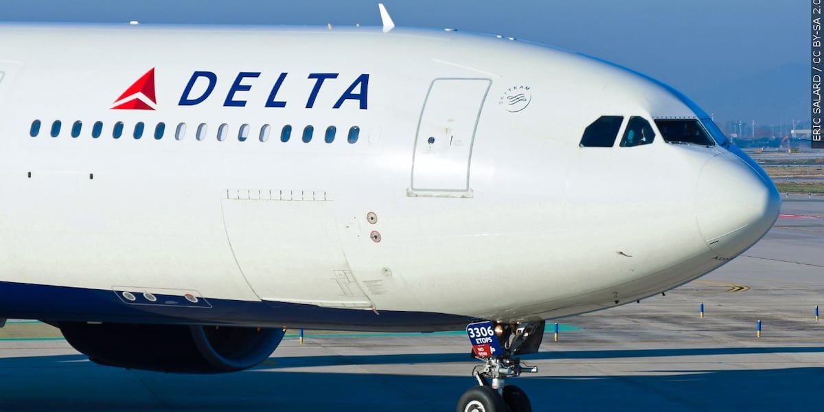 Delta jets have ‘low-speed collision’ on the ground at New York’s LaGuardia, injuring 1