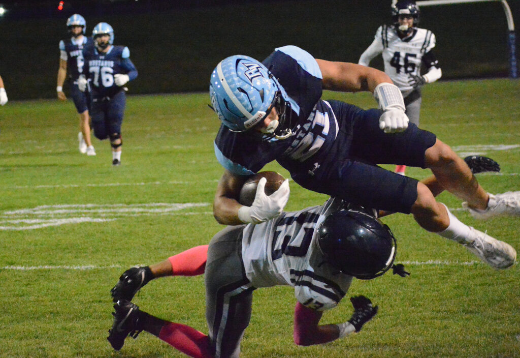No. 3 Ralston Valley football survives scare from Columbine at the NAAC