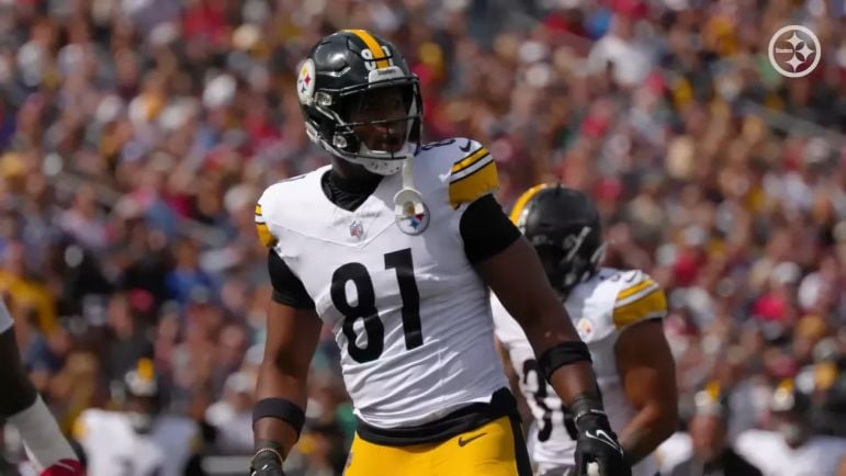 Jonnu Smith Steelers