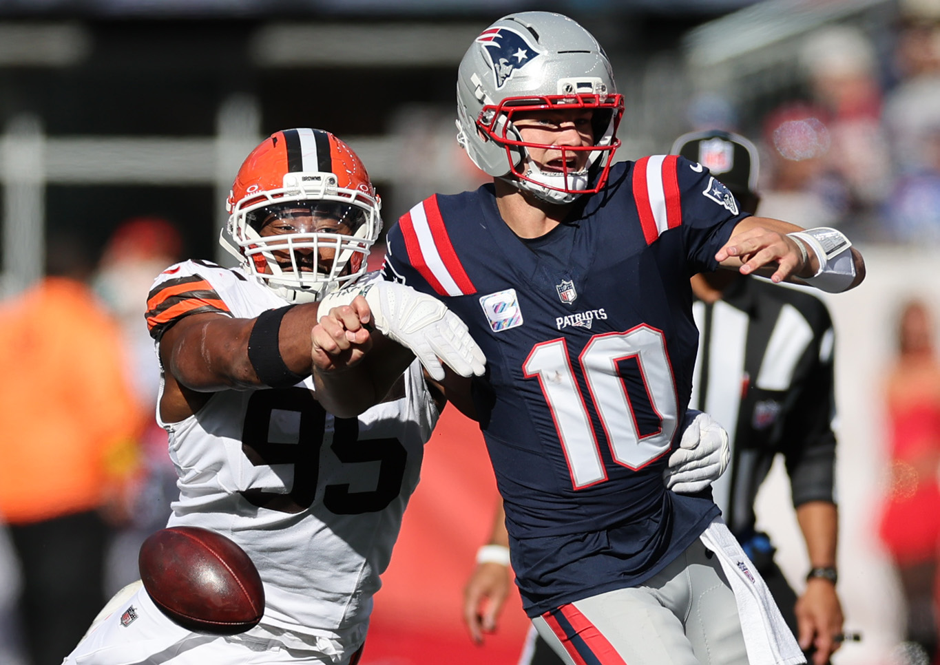 Cleveland Browns defensive end Myles Garrett strip sacks New England Patriots quarterback Drake Maye that was recovered by the New England Patriots in the second quarter. 