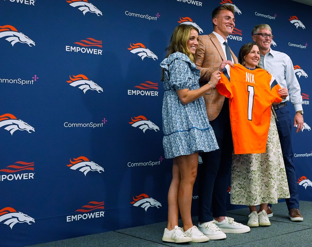 Broncos QB Bo Nix, wife Izzy expecting their first child
