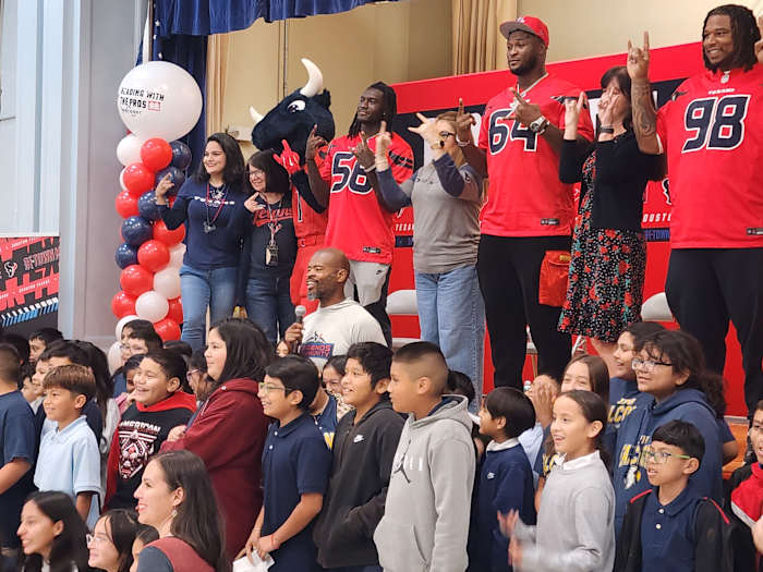 ‘Real moments,’ Texans kick off Reading with the Pros program Tuesday at J.P. Henderson Elementary