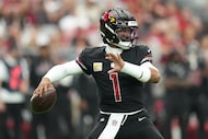 Arizona Cardinals quarterback Kyler Murray (1) passes the ball against the Tennessee Titans...