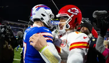 Bills, Chiefs linked to trade battle for 6-foot-8 future Hall of Famer image