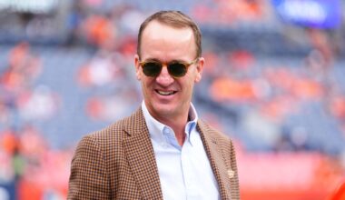 Peyton Manning urged to run Cleveland Browns