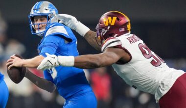 Commanders DE Dorance Armstrong Out For Season