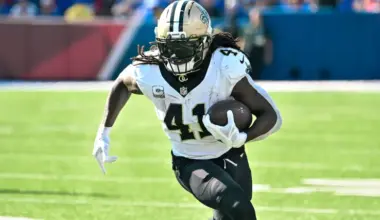 Should I start Alvin Kamara in fantasy Week 7? Saints RB outlook vs. Bears with Kendre Miller and an injury involved image
