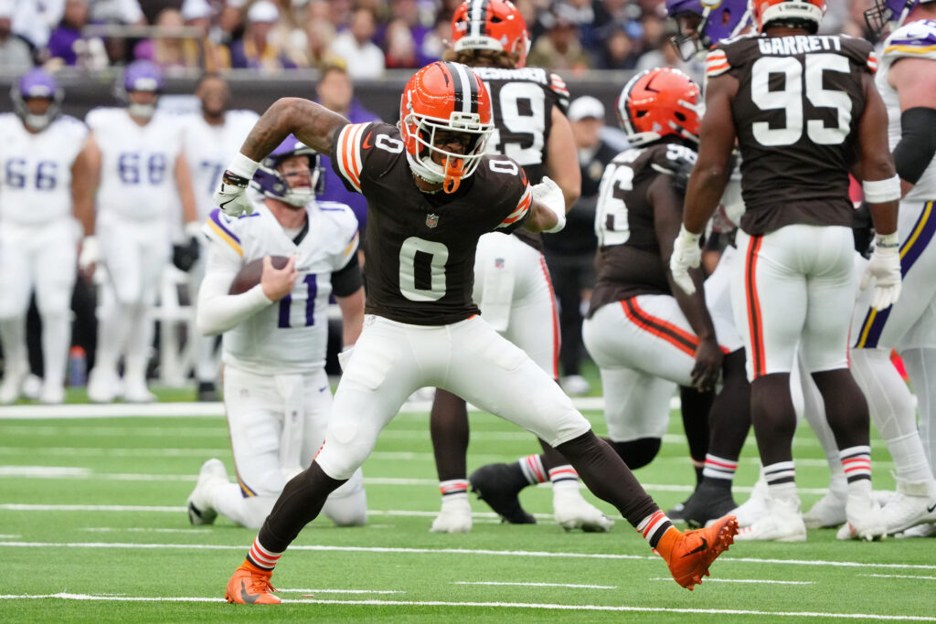 Browns' Greg Newsome, David Njoku On Trade Radar?