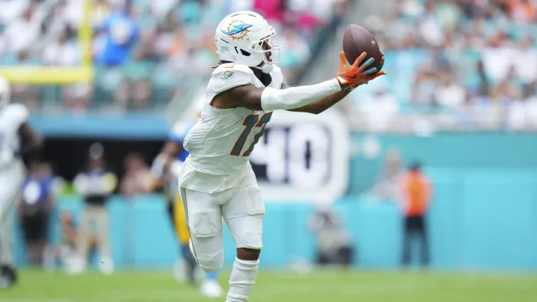 Will Dolphins trade Jaylen Waddle? Latest rumors on wide receiver's future in Miami image