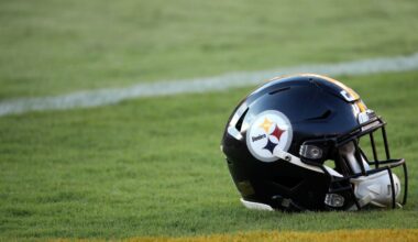 NFL world reacts to insane Steelers news