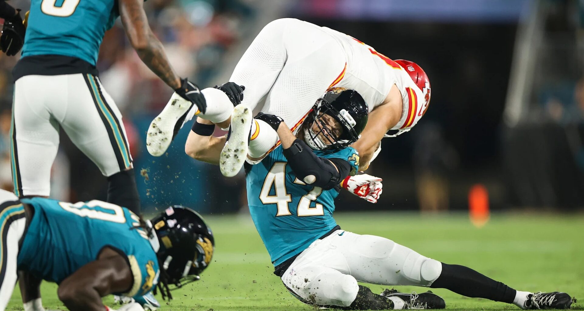 Pokes in the Pros: Wingard Helps Propel Jaguars to Top of AFC