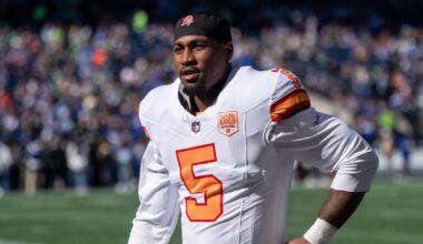 Bucs’ Haason Reddick to mentor as he recovers from knee, ankle injuries - Tampa Bay Times