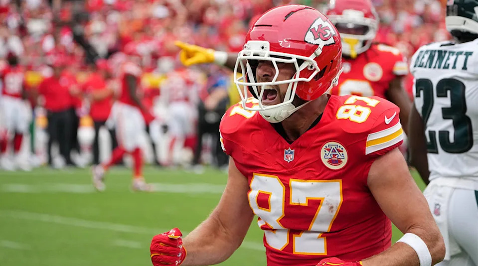 Kansas City Chiefs tight end Travis Kelce celebrates during an NFL gameDenny Medley-Imagn Images