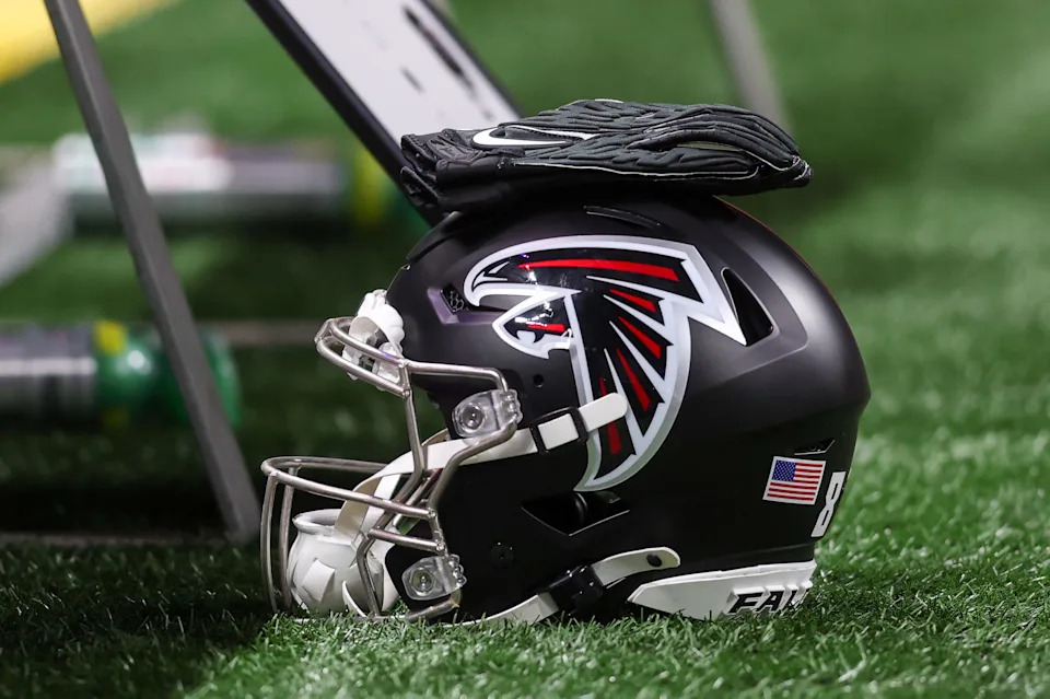 Aug 15, 2025; Atlanta, Georgia, USA; Atlanta Falcons helmet on the sideline against the Tennessee Titans in the first quarter at Mercedes-Benz Stadium. Mandatory Credit: Brett Davis-Imagn Images