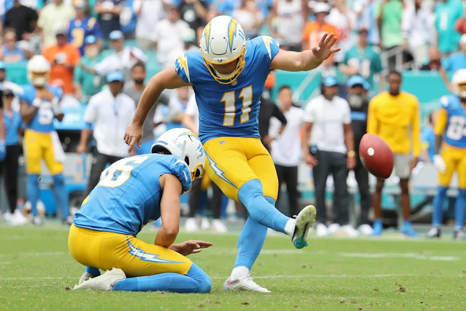 Cameron Dicker kicks a field goal in the fourth quarter of the Chargers' 29-27 win over the Dolphins.