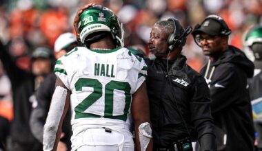 Aaron Glenn shows massive game management growth in first win