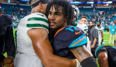 Jaylen Waddle ready to step up as Dolphins' top receiver after Tyreek Hill's injury