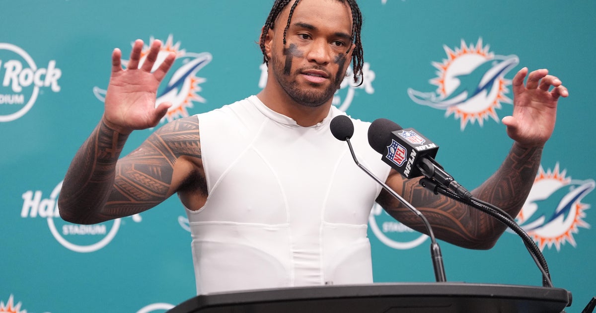 Tua Tagovailoa apologizes for post-Chargers comments calling out Dolphins teammates