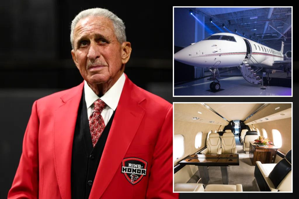 Atlanta Falcons owner Arthur Blank gave younger lover a cushy job on his private jet -- while forcing other flight attendants to work overtime: suit