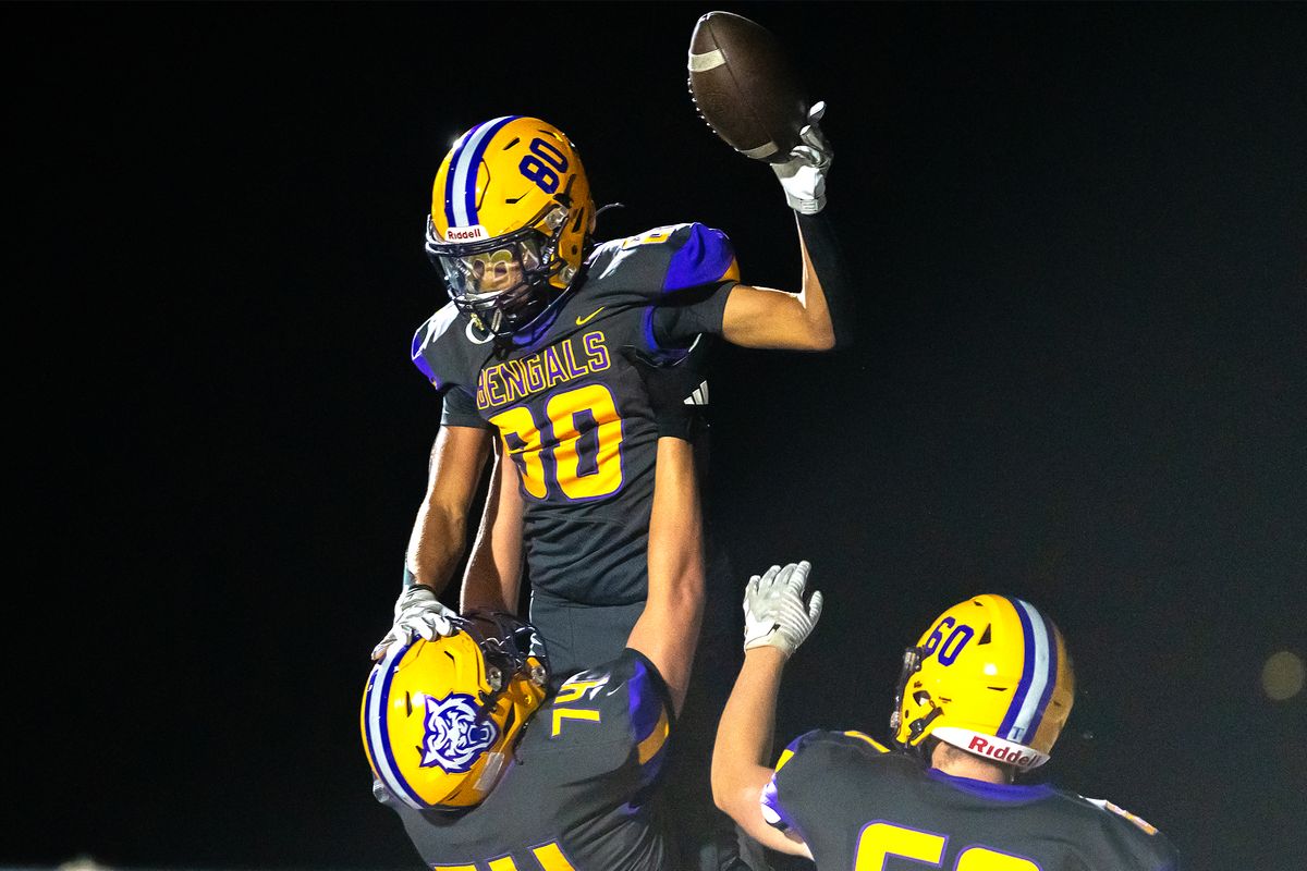 Bengals blast Bulldogs on senior day