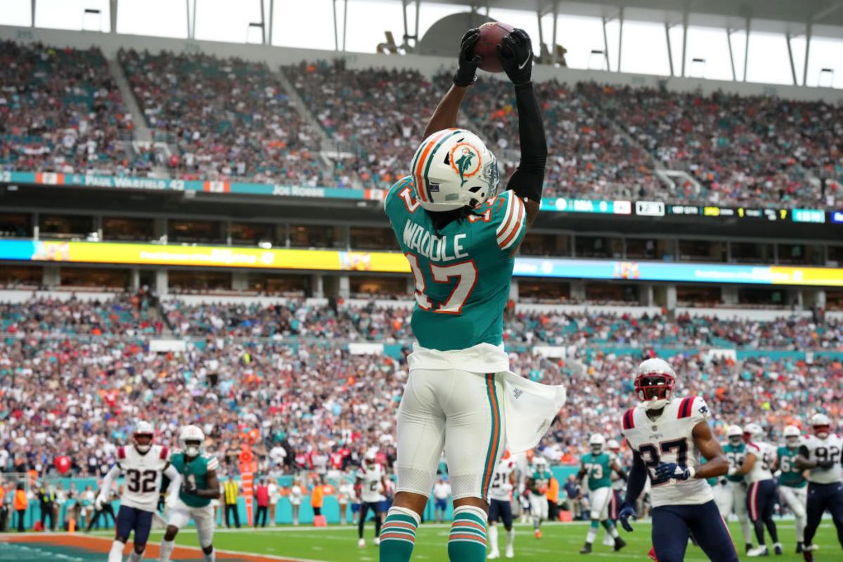 Josh Jacobs Shines For Packers In Thrilling NFL Week Six