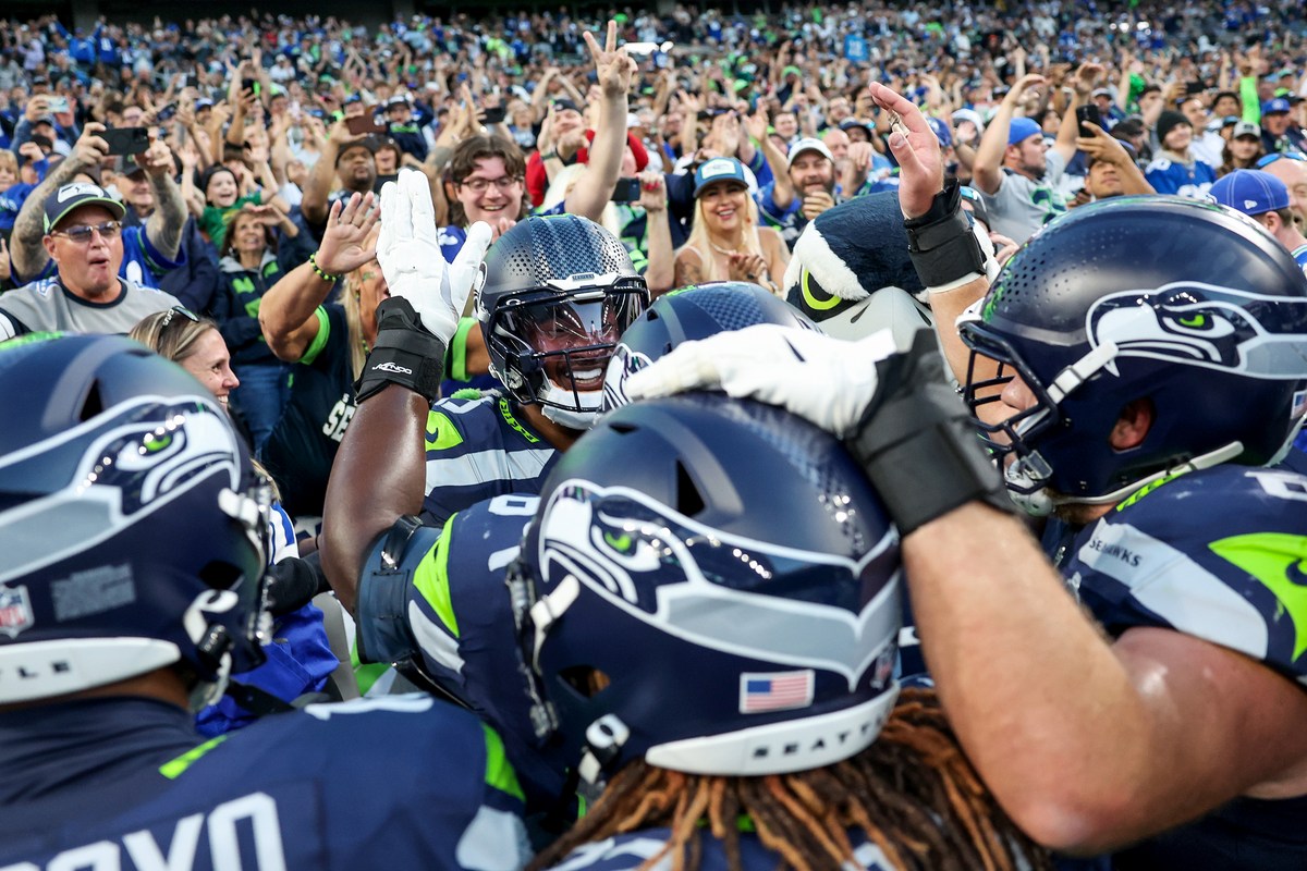 Seahawks Legend Mack Strong to Join Celebration in Union Gap