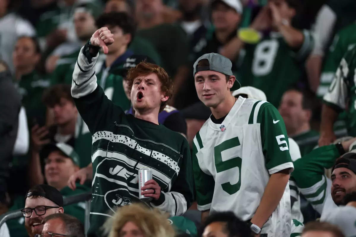 What Sets New York Jets Fans Apart From Giants Supporters?