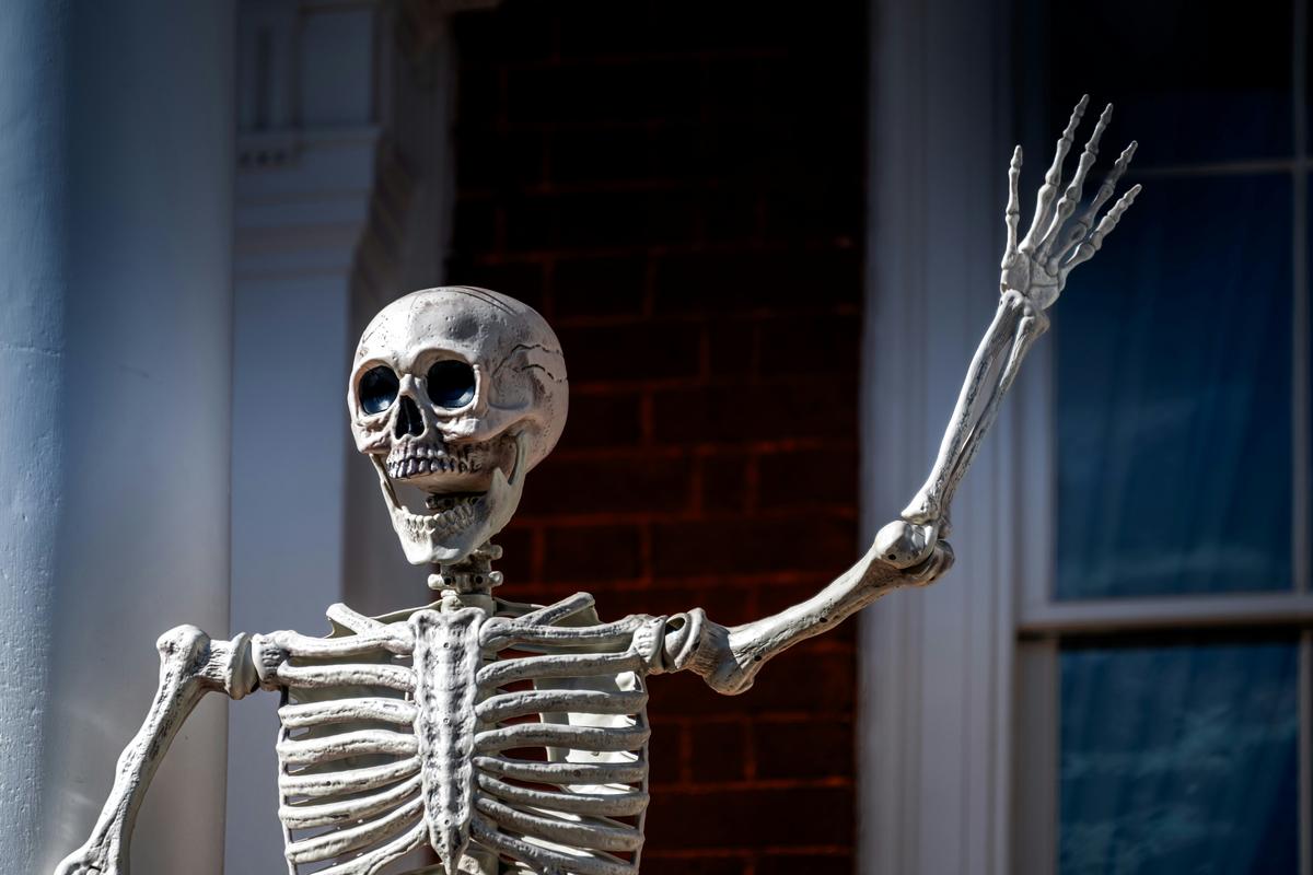 How A Lafayette Homeowner Used Halloween To Mock The Saints