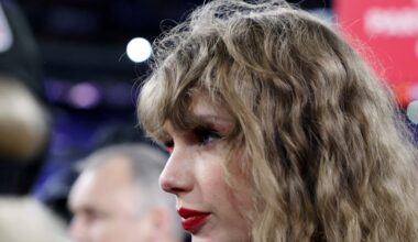 Taylor Swift Skips Chiefs-Jaguars Monday Night Football Game