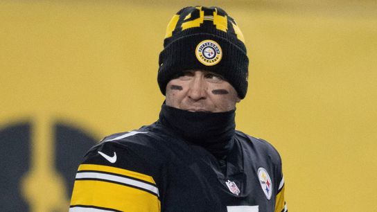 Steelers' Ben Roethlisberger Is Confused Why Aaron Rodgers Gets Praise For What He Once Got Hate For (Steelers News)