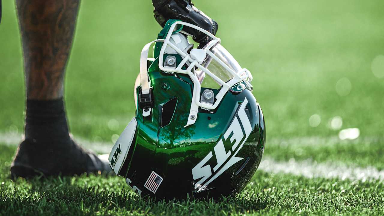 Jets Make Several Transactions Ahead of Game with Panthers