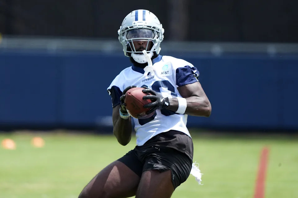 Jul 22, 2025; Oxnard, CA, USA; Dallas Cowboys receiver Parris Campbell (80) catches the ball during training camp at the River Ridge Fields. Mandatory Credit: Kirby Lee-Imagn Images