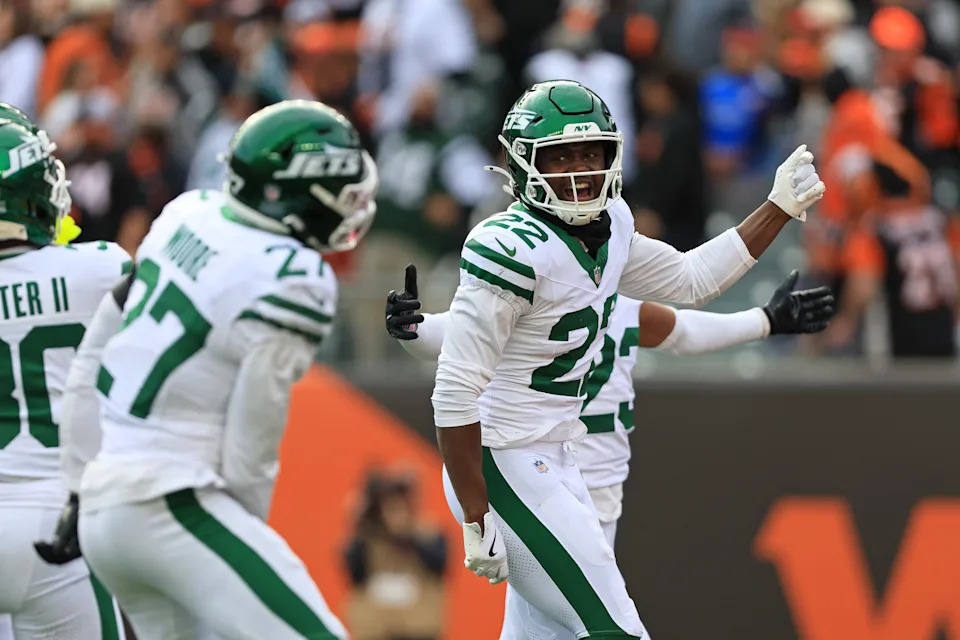 Oct 26, 2025; Cincinnati, Ohio, USA; New York Jets safety Tony Adams (22) celebrates winning the game against the Cincinnati Bengals at Paycor Stadium. Mandatory Credit: Katie Stratman-Imagn Images