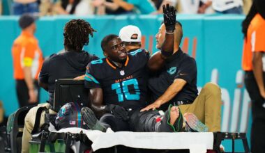 Dolphins WR Tyreek Hill (knee) visits teammates ahead of Sunday's game vs. Panthers