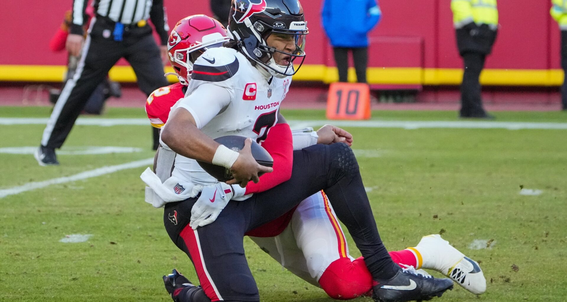 Colts, Chiefs Connected in Latest Blockbuster Trade