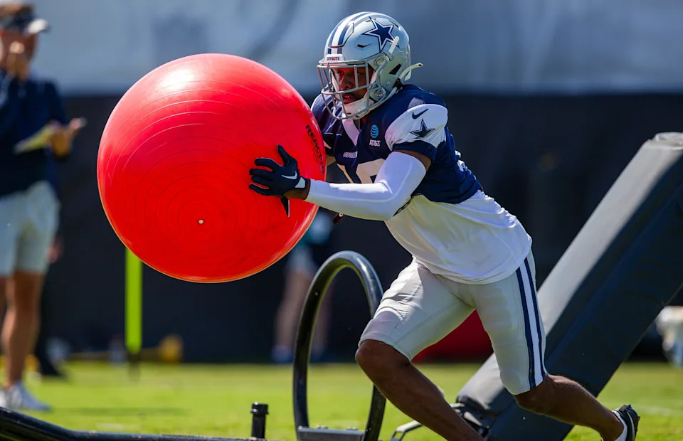 Aug 1, 2023; Oxnard, CA, USA; Dallas Cowboys safety Josh Butler (40) during training camp at Marriott Residence Inn-River Ridge playing fields. Mandatory Credit: Jason Parkhurst-USA TODAY Sports