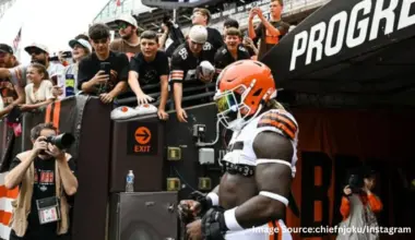 David Njoku Injury Update: Knee Hyperextension Raises Doubts for Week 7