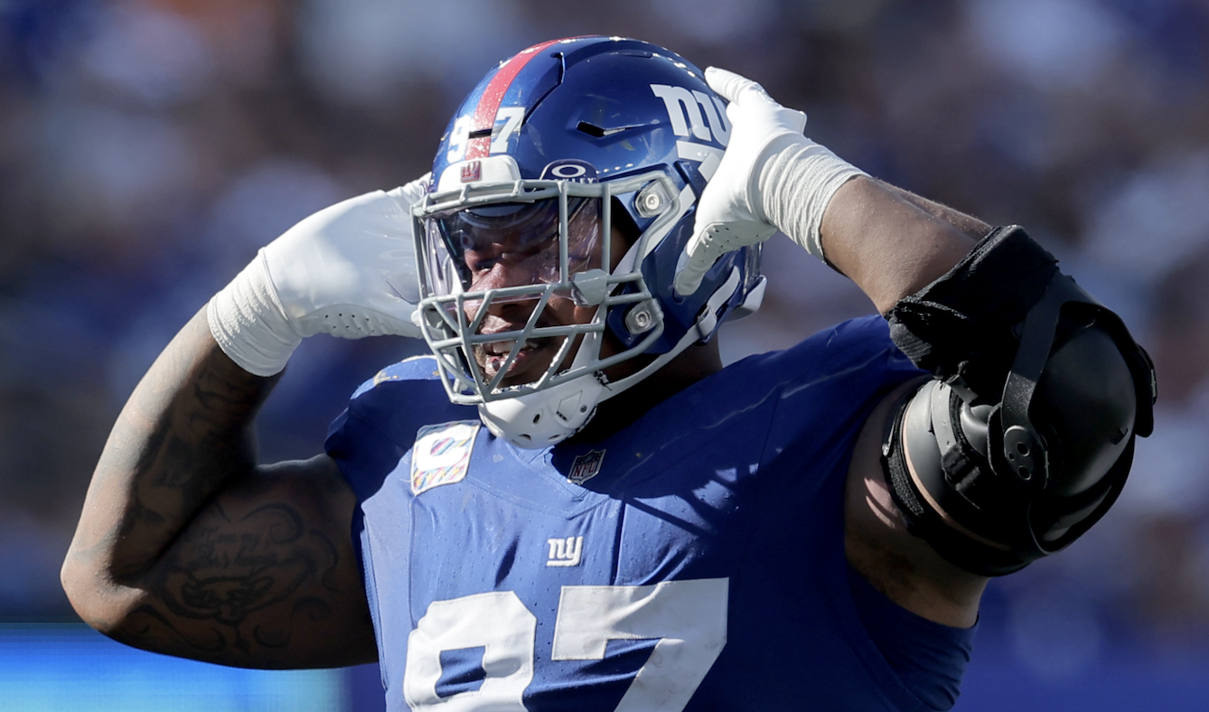 Giants star Dexter Lawrence fires back at 'delusional' Carl Banks