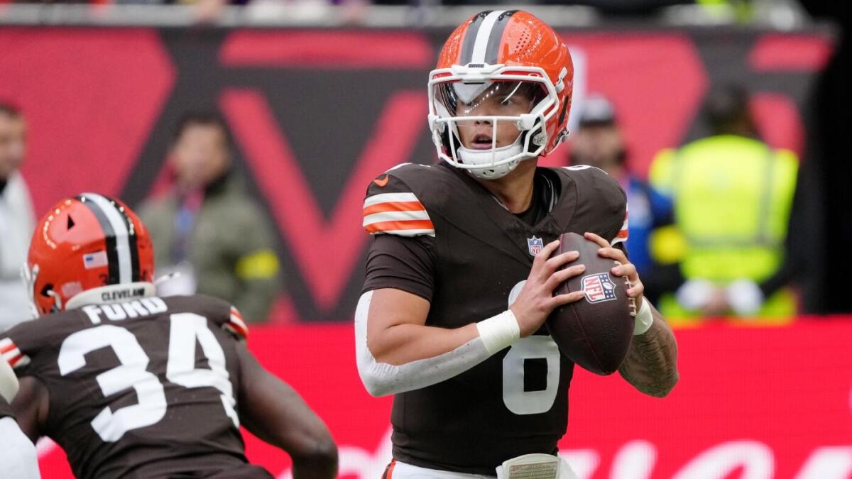 Week 6 NFL longshot picks, player props, odds: Target Dillon Gabriel with Week 6 NFL bets