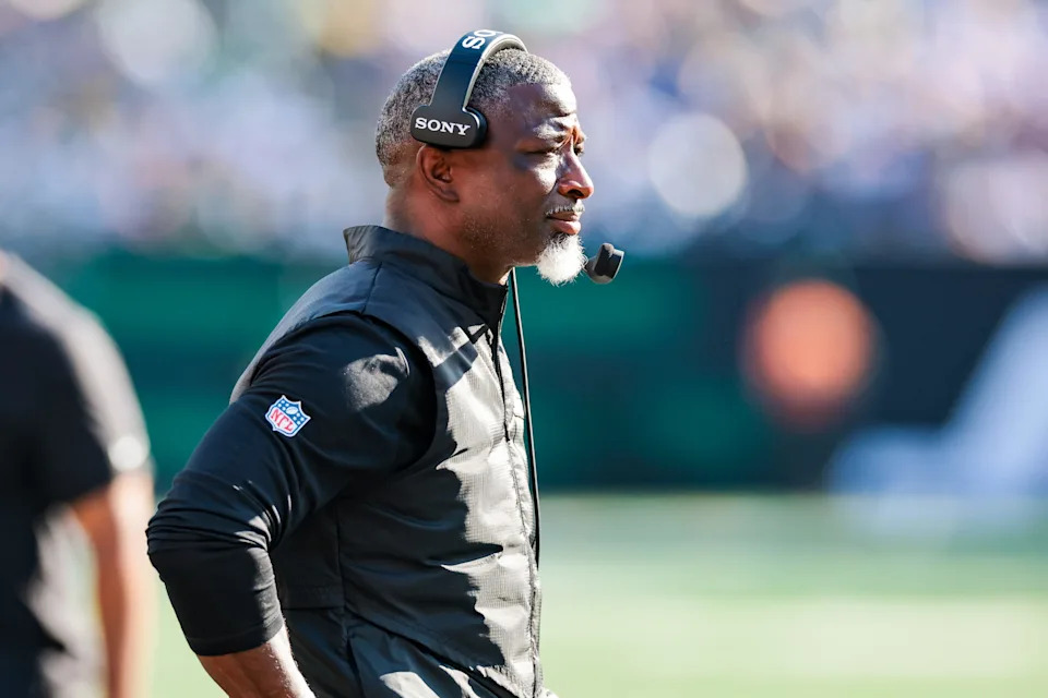Oct 5, 2025; East Rutherford, New Jersey, USA; New York Jets head coach Aaron Glenn on the sidelines during the second half Dallas Cowboys at MetLife Stadium. Mandatory Credit: Vincent Carchietta-Imagn Images