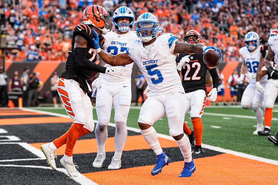 Detroit Lions running back David Montgomery (5) runs for a touchdown against Cincinnati Bengals during the second half at Paycor Stadium in Cincinnati on Sunday, Oct. 5, 2025.