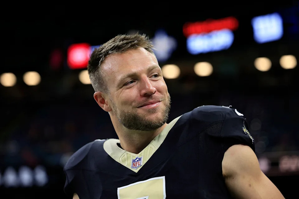 NEW ORLEANS, LOUISIANA - OCTOBER 05: Taysom Hill #7 of the New Orleans Saints looks on prior to the game against the New York Giants at Caesars Superdome on October 05, 2025 in New Orleans, Louisiana. (Photo by Sean Gardner/Getty Images)