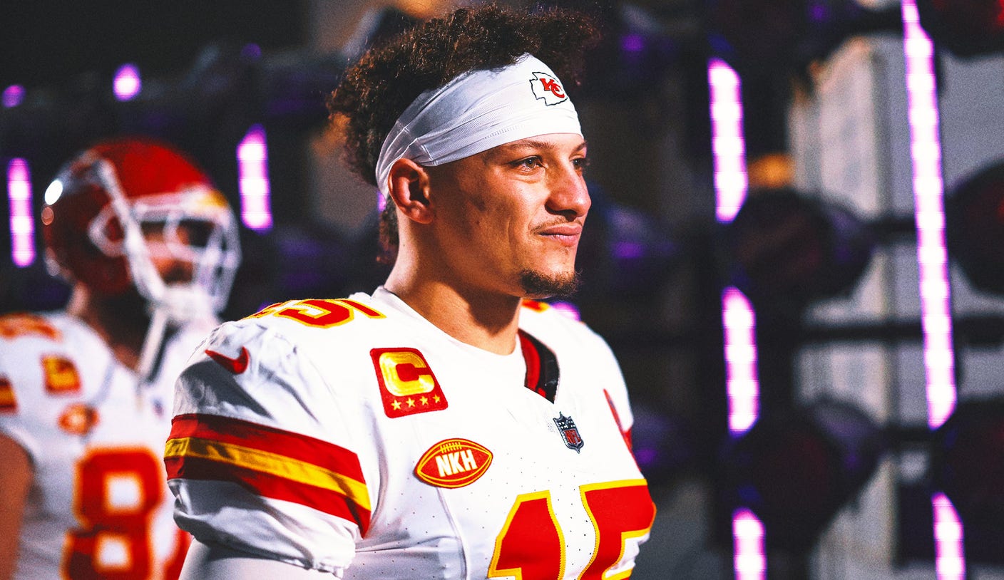 Despite Rocky Start, Books Call it 'Completely Crazy' to Count Chiefs Out