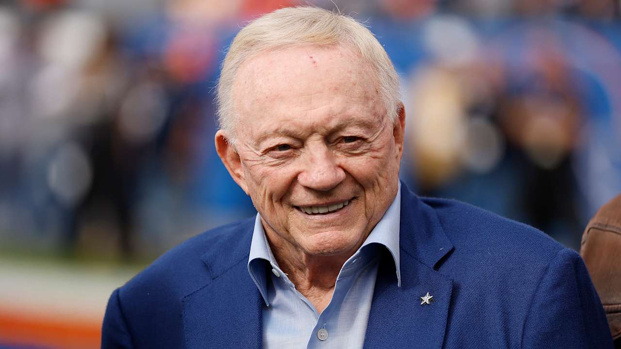 Jerry Jones on LB struggles, trade possibility, Trevon Diggs, more