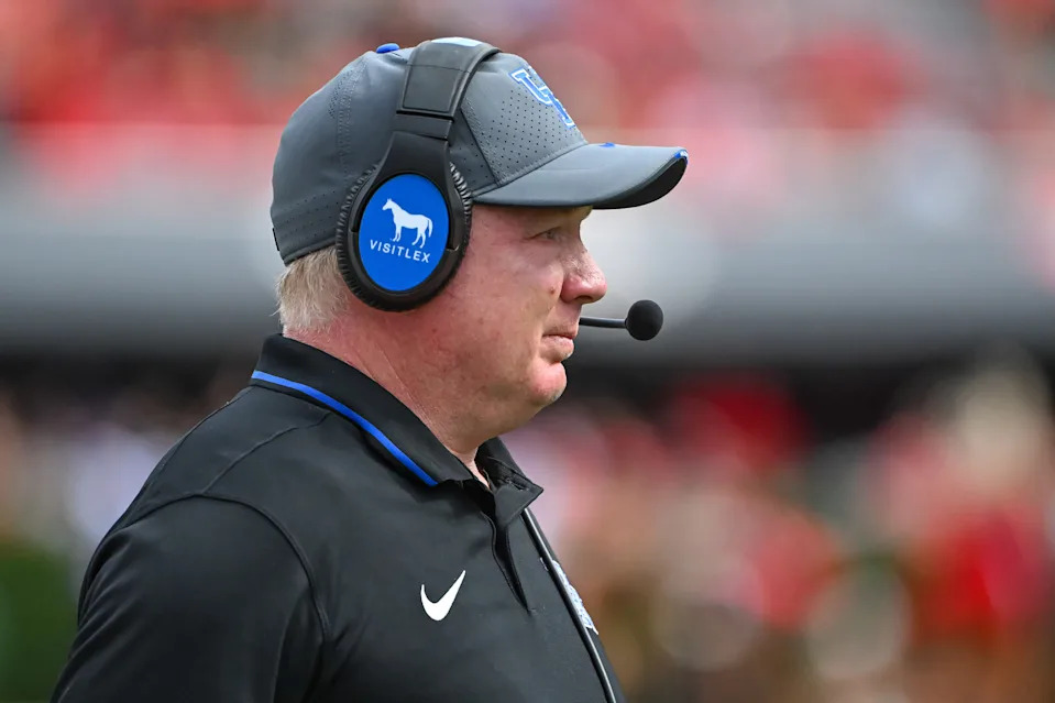 ATHENS, GA - OCTOBER 04: Kentucky Wildcats head coach Mark Stoops in the second half of the college football game between the Kentucky Wildcats and the University of Georgia Bulldogs on October 4, 2025 at Sanford Stadium in Athens, GA. (Photo by John Adams/Icon Sportswire via Getty Images)
