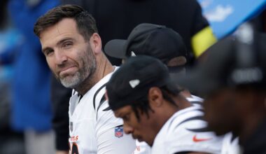 Cincinnati Bengals' Joe Flacco sits on the bench before an NFL football game between the Green Bay Packers and the Cincinnati Bengals, Sunday, Oct. 12, 2025, in Green Bay, Wis. (AP Photo/Matt Ludtke)