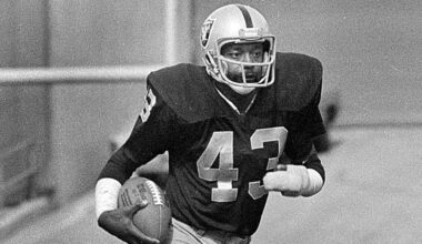 George Atkinson, hard-hitting safety with Super Bowl champion Raiders, dies at age of 78